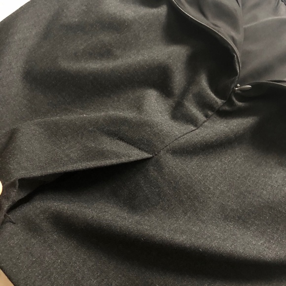 Banana Republic pencil skirt - Picture 5 of 5